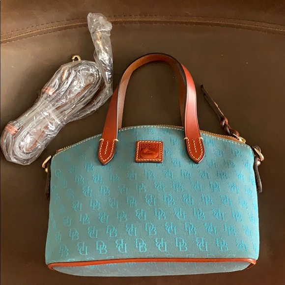 Dooney & Bourke Handbags - Dooney & Bourke handbag or crossbody